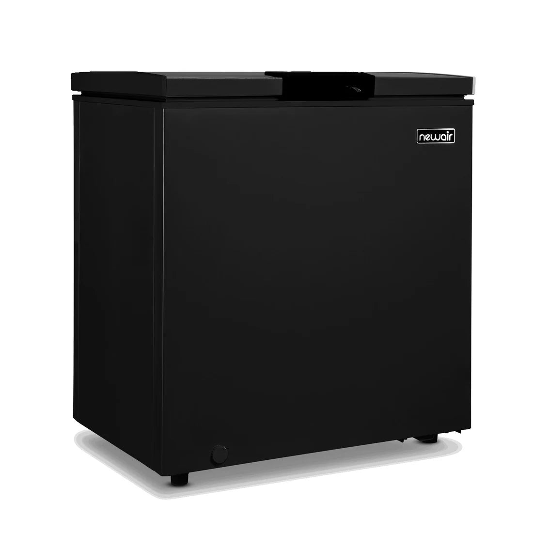 Insignia 5.0 Cu. Ft. Garage Ready Chest Freezer (NS-CZ50WH0-C) - Black