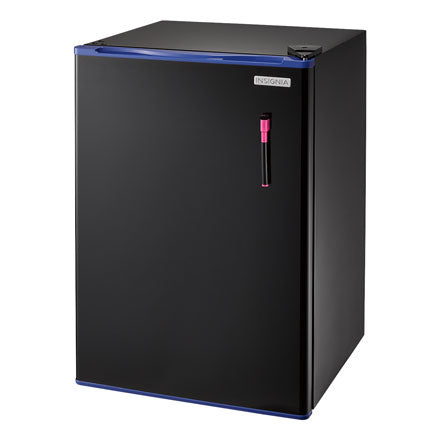 Insignia 2.6 Cu. Ft. Free-Standing Bar Fridge (NS-CF26BL7-C) - Black